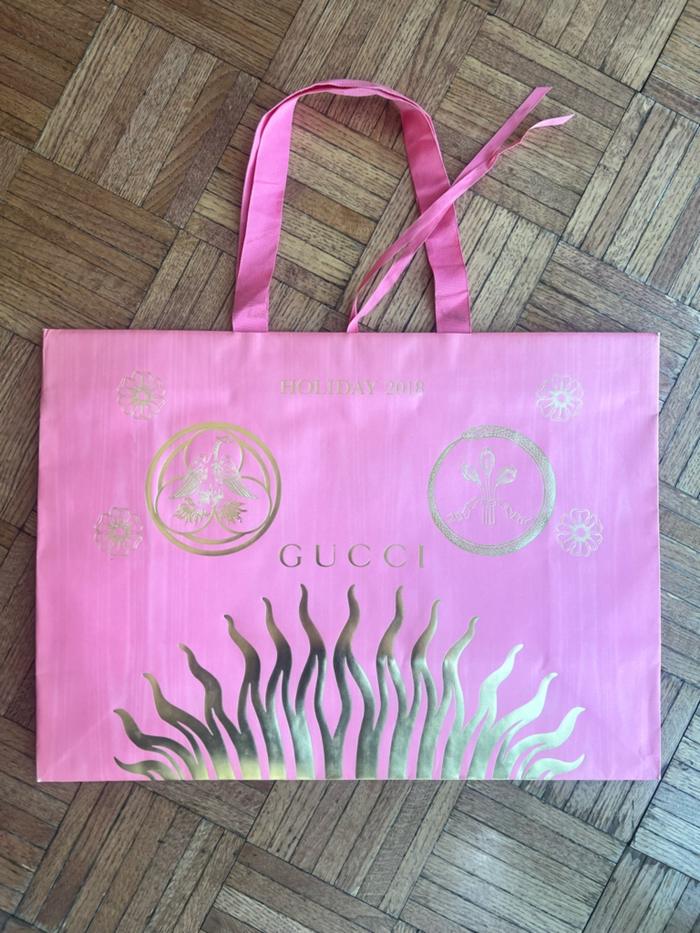 Gucci Pink Paper Shopping Gift Bag from 2018 with Gold Foil Accents